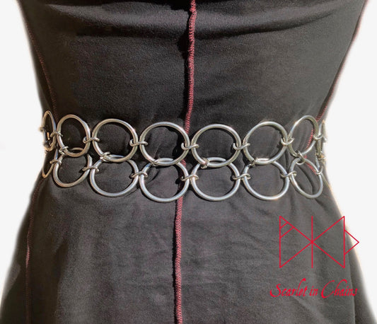 Double O ring belt worn, a belt made from two layers of large O rings, Goth Jewellery, Alternative Jewellery, Witch Jewellery, Occult Jewellery, Goth Belt, Alternative Belt, Witch Belt, Stainless Steel Jewellery, Stainless Steel Belt