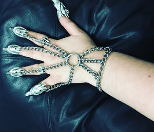 Chain Glove