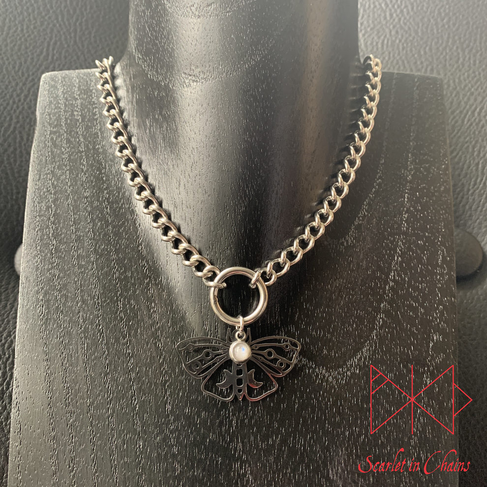 Micro Crystal Moth Necklace – Scarlet in Chains