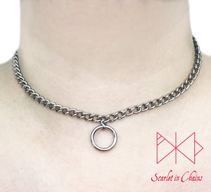 stainless steel micro chain day collar with O ring pendant worn