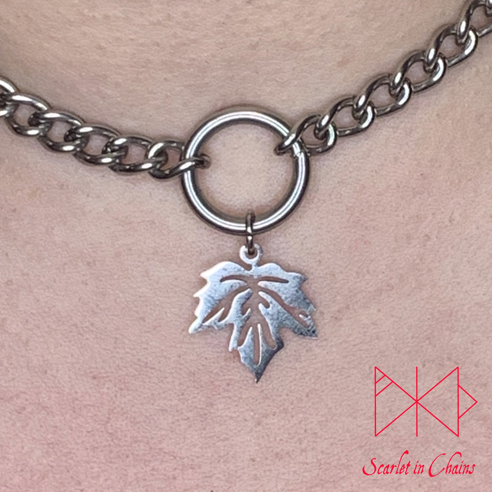 Stainless Steel Leaf charm necklace - Witch Necklace - Bdsm Day collar - O ring choker - O ring collar - Goth Choker - Fetish - Witchy Choker - Day Collar shown close